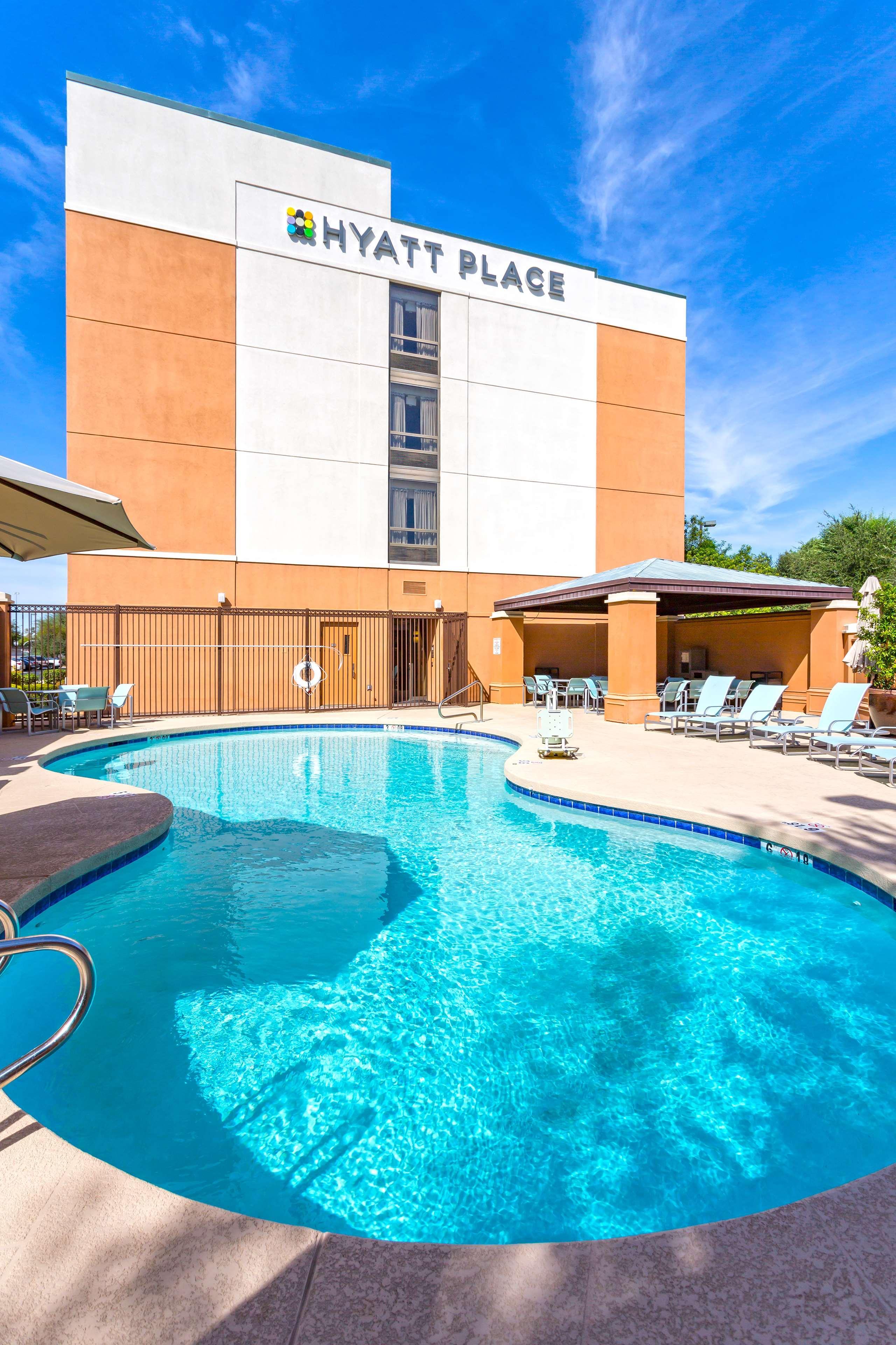 Hyatt Place Phoenix-North Hotel Bagian luar foto